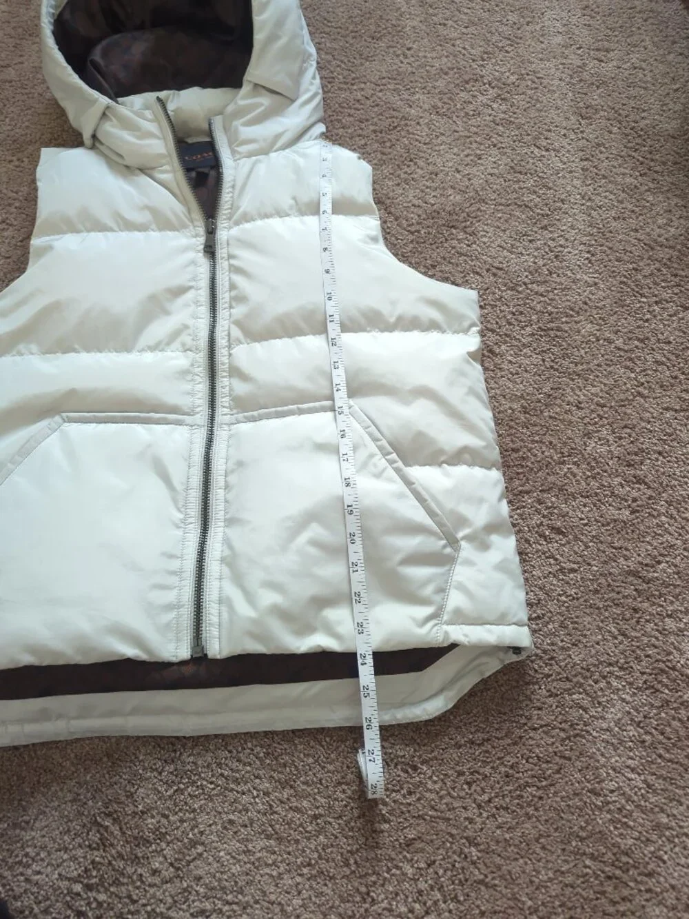 Coach Women's Large Hooded Duck Down Puffer Vest Eggshell Full Zip Logo Lined
